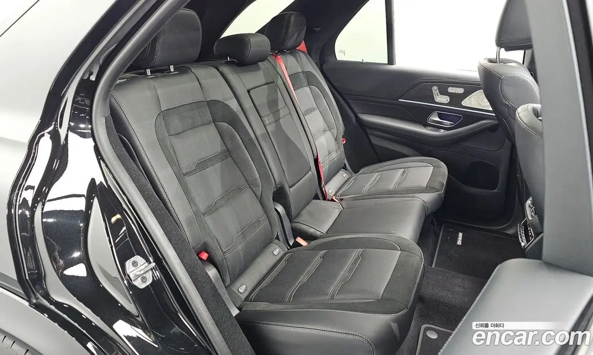 Mercedes-Benz GLE-Class 2024 3.0 автомат (гидро), фото 17