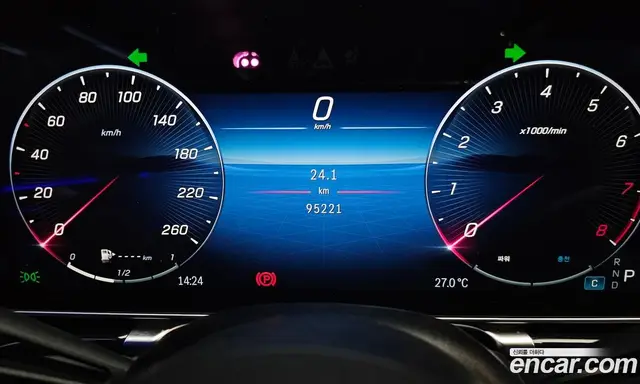 Mercedes-Benz S-Class 2023 4.0 автомат (гидро), миниатюра 11