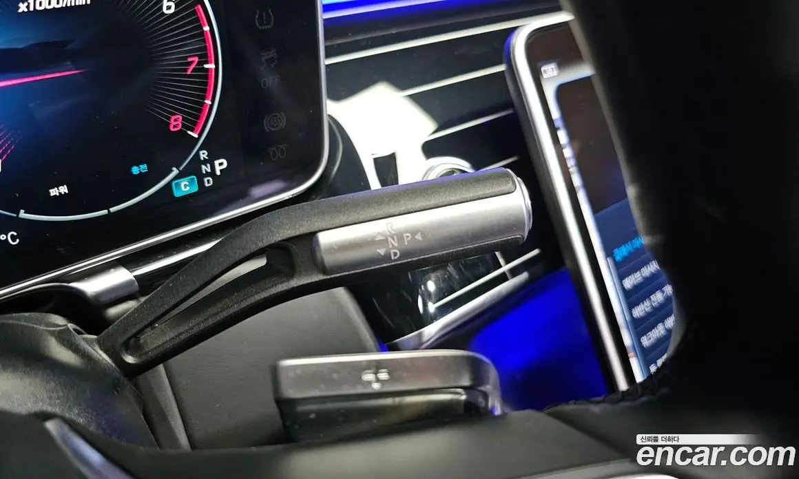 Mercedes-Benz S-Class 2023 4.0 автомат (гидро), фото 12
