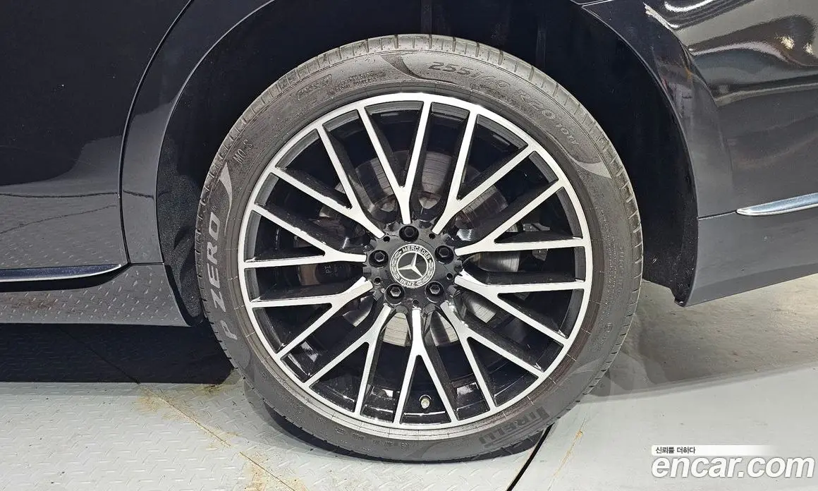 Mercedes-Benz S-Class 2023 4.0 автомат (гидро), фото 7