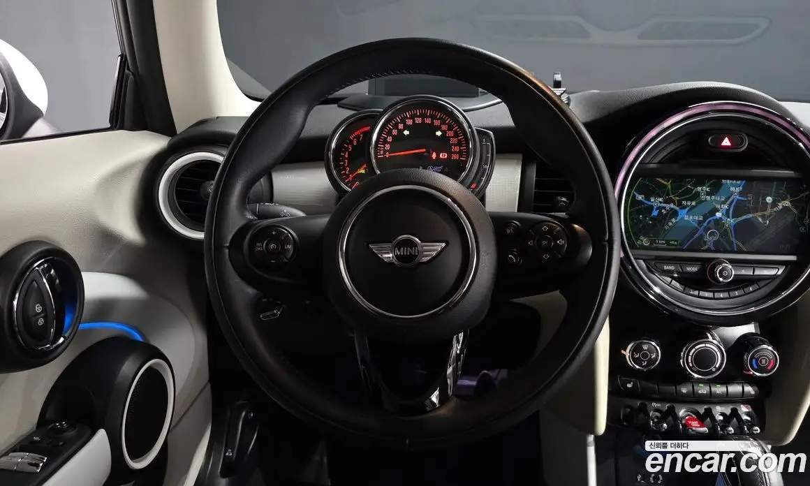 Mini Cooper 2017 1.5 автомат (гидро), фото 19 Mini Cooper 2017 1.5 автомат (гидро), фото 19