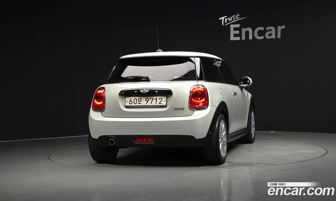 Mini Cooper 2017 1.5 автомат (гидро), фото 4 Mini Cooper 2017 1.5 автомат (гидро), фото 4