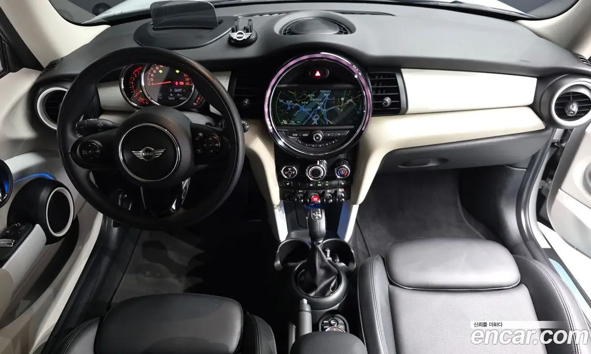 Mini Cooper 2017 1.5 автомат (гидро), фото 10 Mini Cooper 2017 1.5 автомат (гидро), фото 10