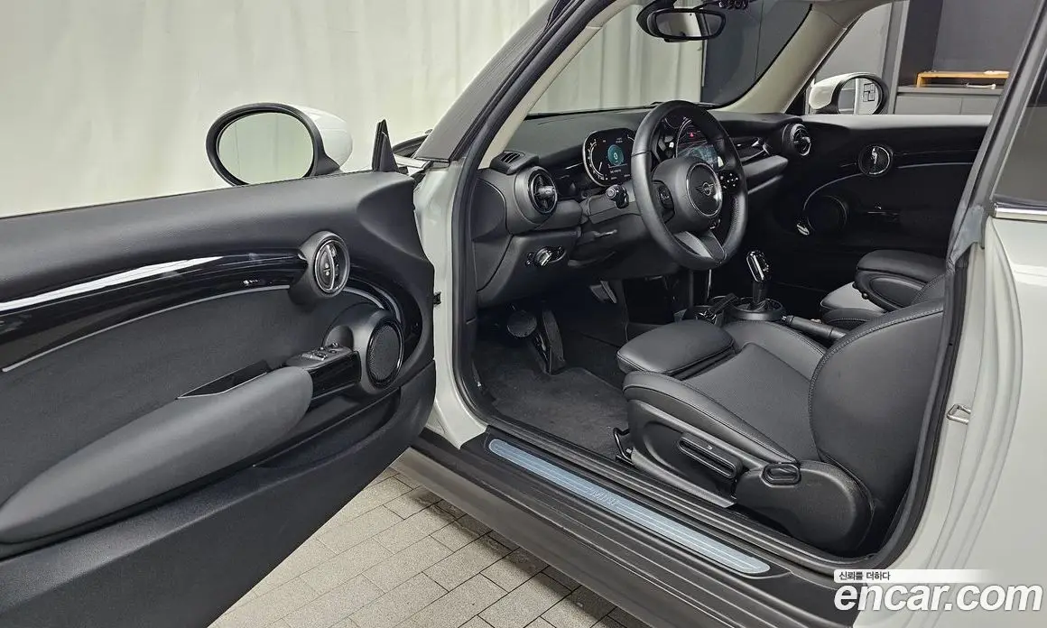 Mini Cooper 2022 1.5 автомат (гидро), фото 13