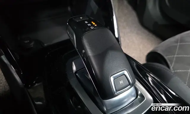 Peugeot 2008 2021 1.5 автомат (гидро), миниатюра 12
