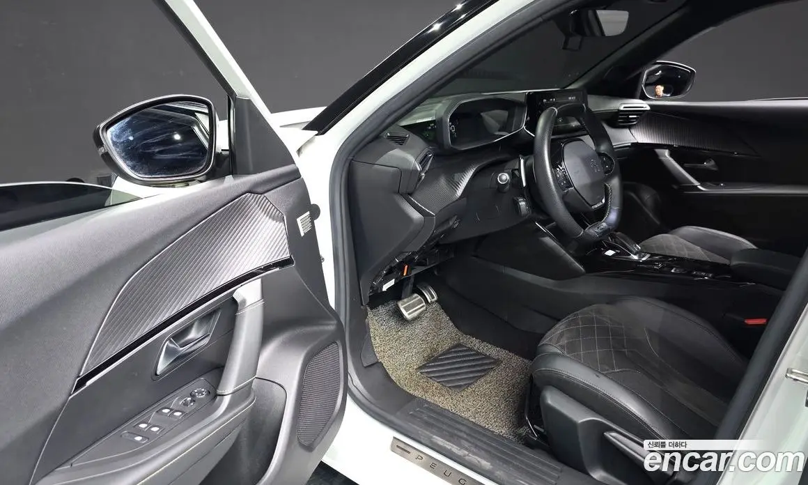 Peugeot 2008 2021 1.5 автомат (гидро), фото 13 Peugeot 2008 2021 1.5 автомат (гидро), фото 13