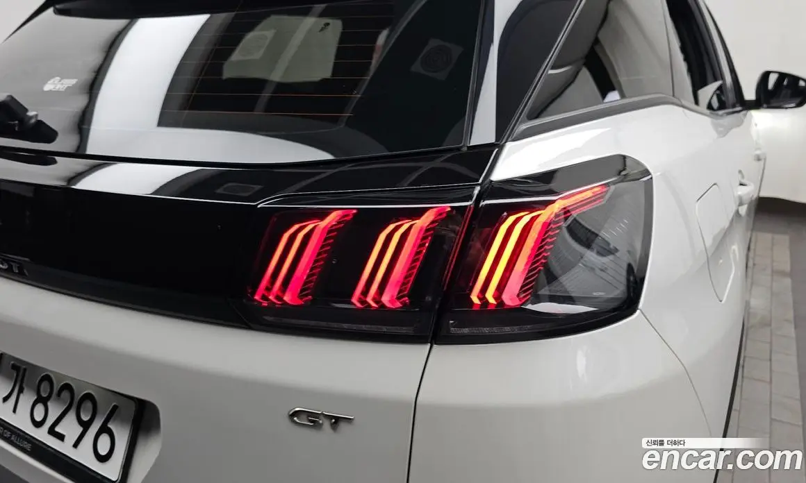 Peugeot 3008 2022 1.2 автомат (гидро), фото 9