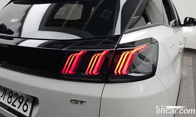 Peugeot 3008 2022 1.2 автомат (гидро), миниатюра 9