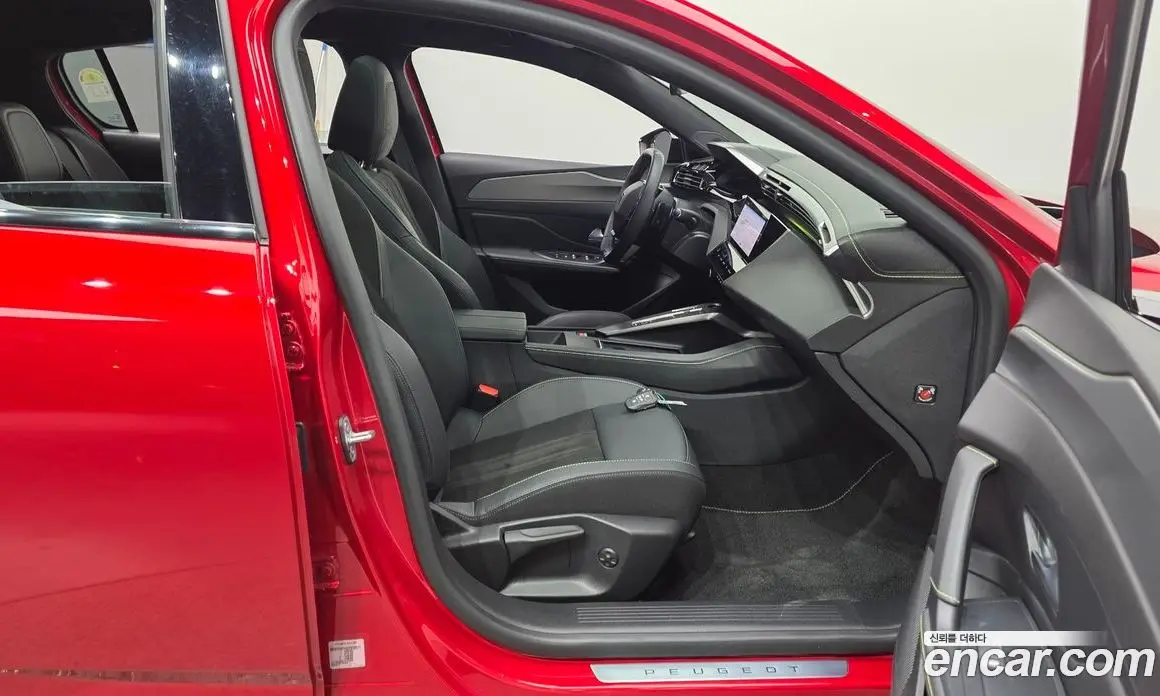 Peugeot 308 2025 1.2 автомат (гидро), фото 16 Peugeot 308 2025 1.2 автомат (гидро), фото 16