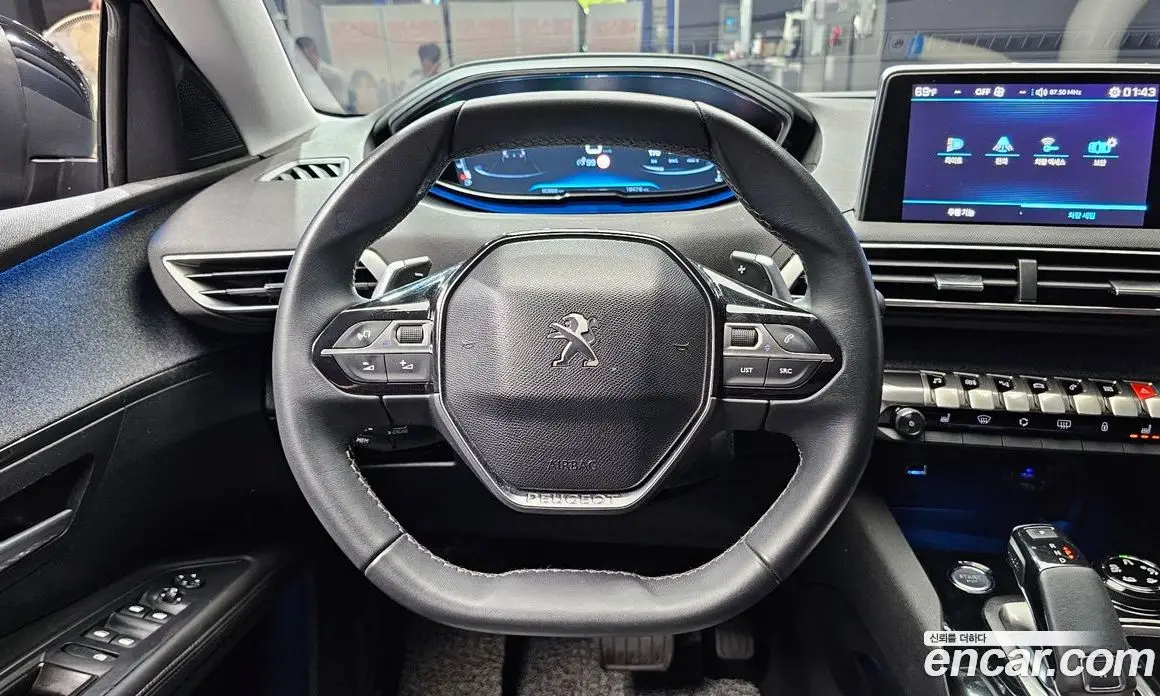 Peugeot 5008 2017 1.6 автомат (гидро), фото 19 Peugeot 5008 2017 1.6 автомат (гидро), фото 19