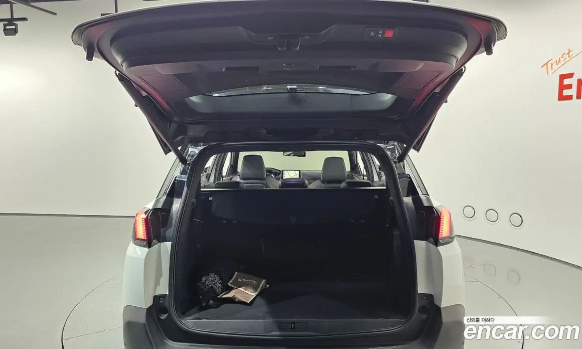 Peugeot 5008 2019 2.0 автомат (гидро), фото 20