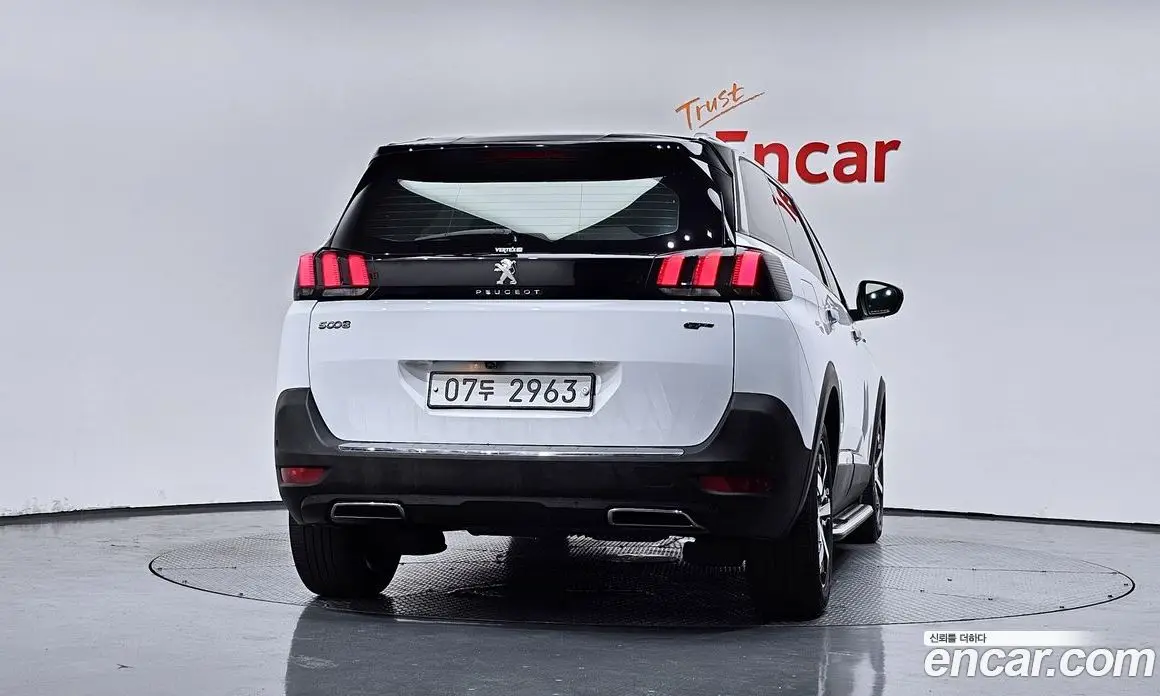 Peugeot 5008 2019 2.0 автомат (гидро), фото 4