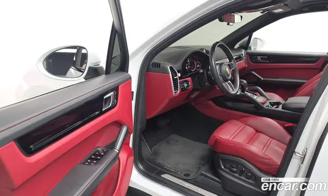 Porsche Cayenne 2022 3.0 автомат (гидро), миниатюра 10 Porsche Cayenne 2022 3.0 автомат (гидро), миниатюра 10