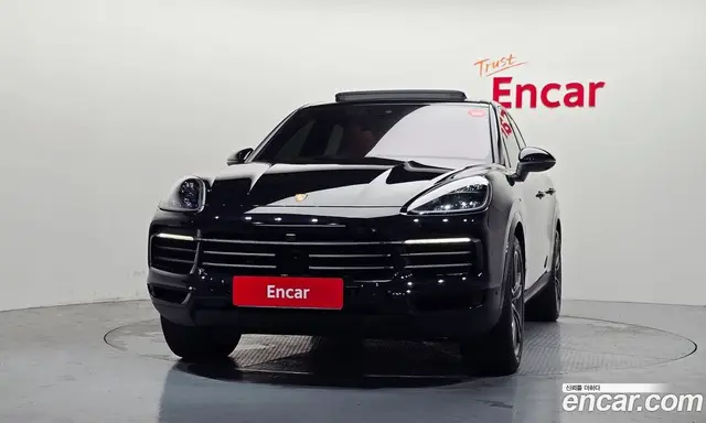 Porsche Cayenne 2023 3.0 автомат (гидро), миниатюра 3