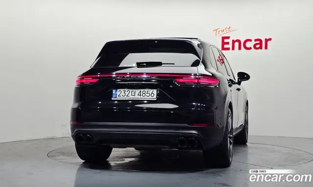 Porsche Cayenne 2023 3.0 автомат (гидро), миниатюра 4