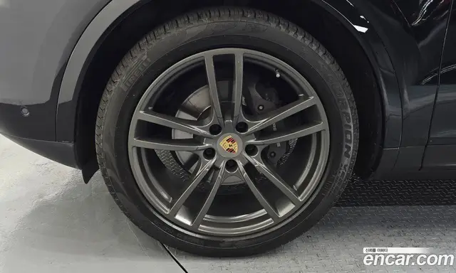 Porsche Cayenne 2023 3.0 автомат (гидро), миниатюра 5
