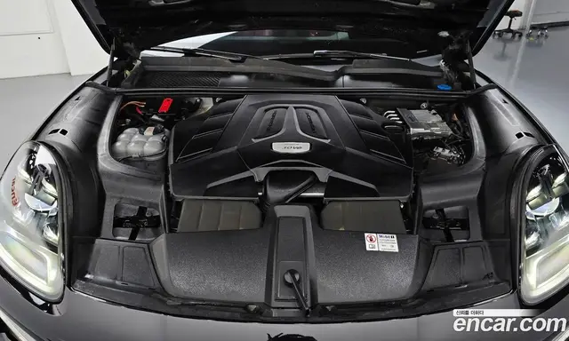 Porsche Cayenne 2023 3.0 автомат (гидро), миниатюра 6