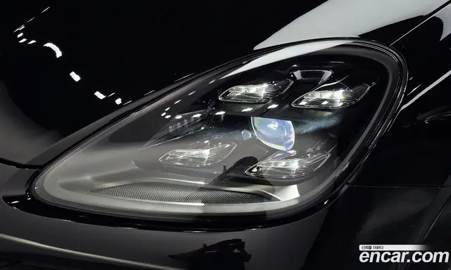 Porsche Cayenne 2023 3.0 автомат (гидро), миниатюра 8