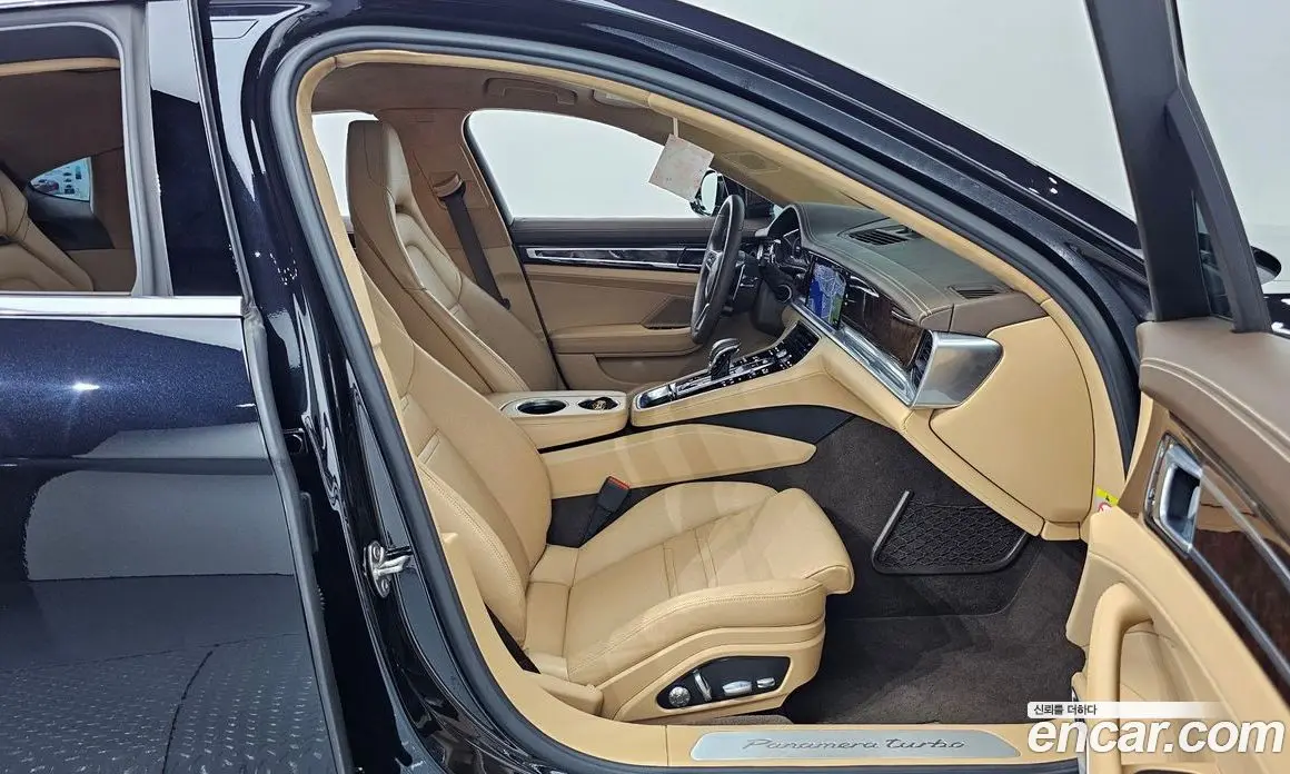 Porsche Panamera 2018 4.0 автомат (гидро), фото 17 Porsche Panamera 2018 4.0 автомат (гидро), фото 17
