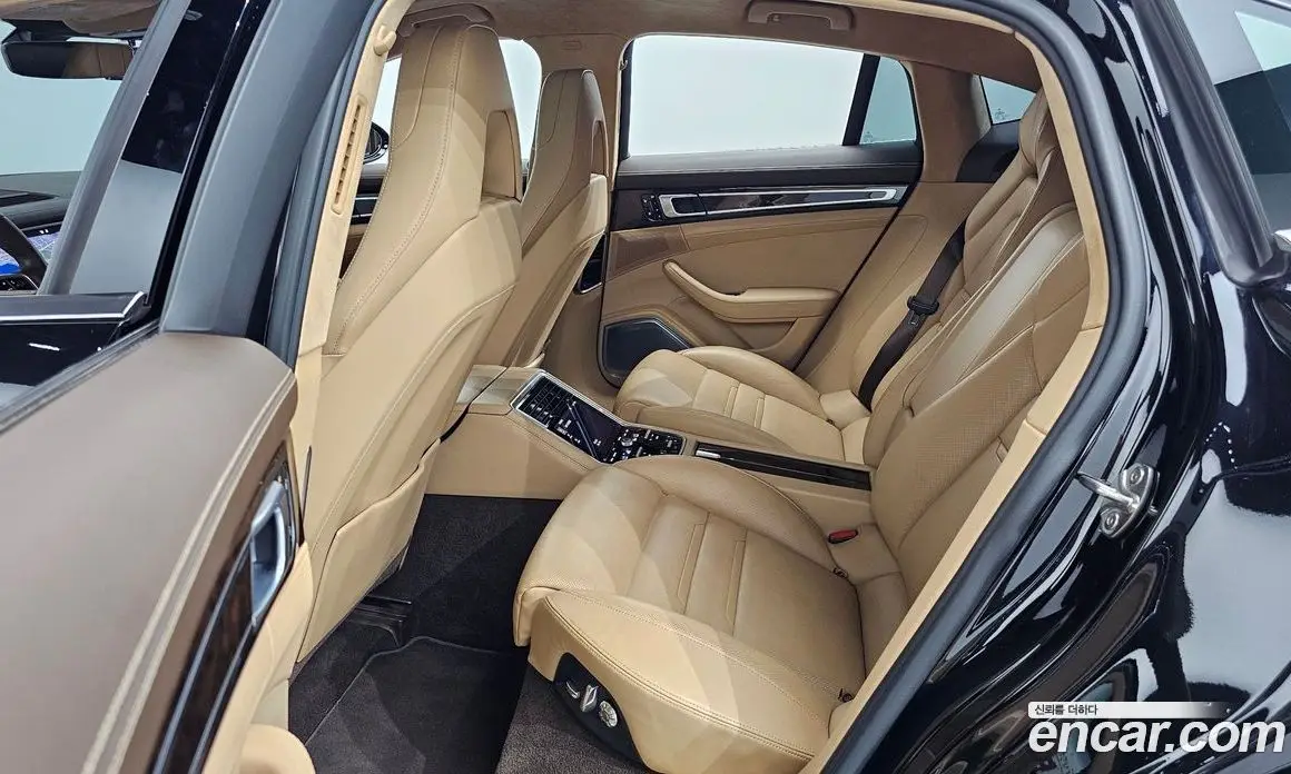 Porsche Panamera 2018 4.0 автомат (гидро), фото 18 Porsche Panamera 2018 4.0 автомат (гидро), фото 18
