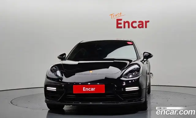 Porsche Panamera 2018 4.0 автомат (гидро), миниатюра 3 Porsche Panamera 2018 4.0 автомат (гидро), миниатюра 3