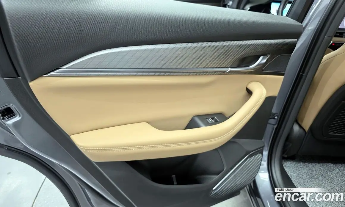 Renault (Samsung) Grand Koleos 2025 2.0 автомат (гидро), фото 15 Renault (Samsung) Grand Koleos 2025 2.0 автомат (гидро), фото 15