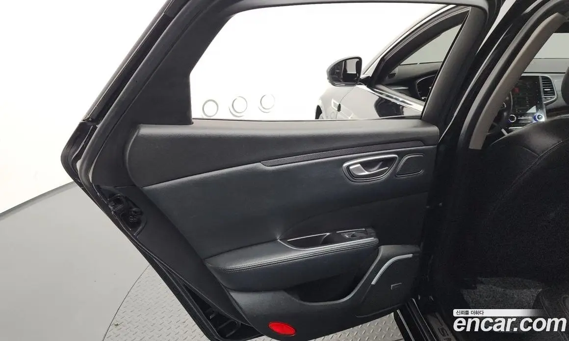 Renault (Samsung) SM6 2016 2.0 автомат (гидро), фото 15 Renault (Samsung) SM6 2016 2.0 автомат (гидро), фото 15