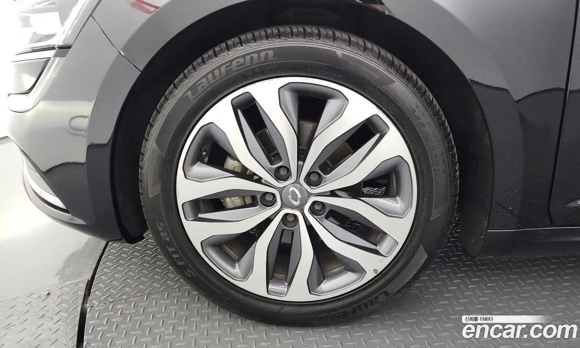 Renault (Samsung) SM6 2016 2.0 автомат (гидро), фото 5 Renault (Samsung) SM6 2016 2.0 автомат (гидро), фото 5