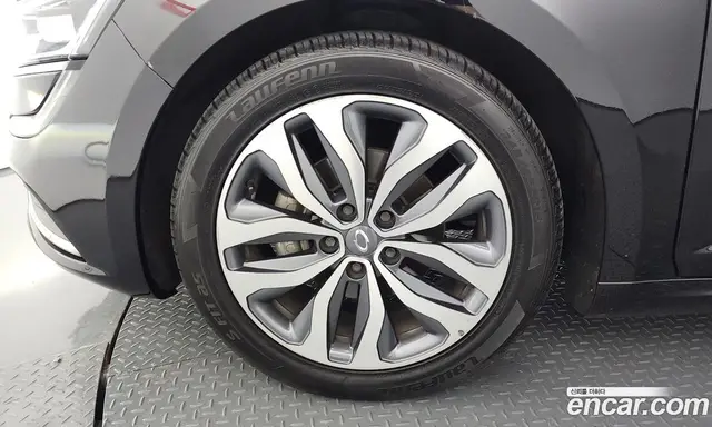 Renault (Samsung) SM6 2016 2.0 автомат (гидро), миниатюра 5 Renault (Samsung) SM6 2016 2.0 автомат (гидро), миниатюра 5