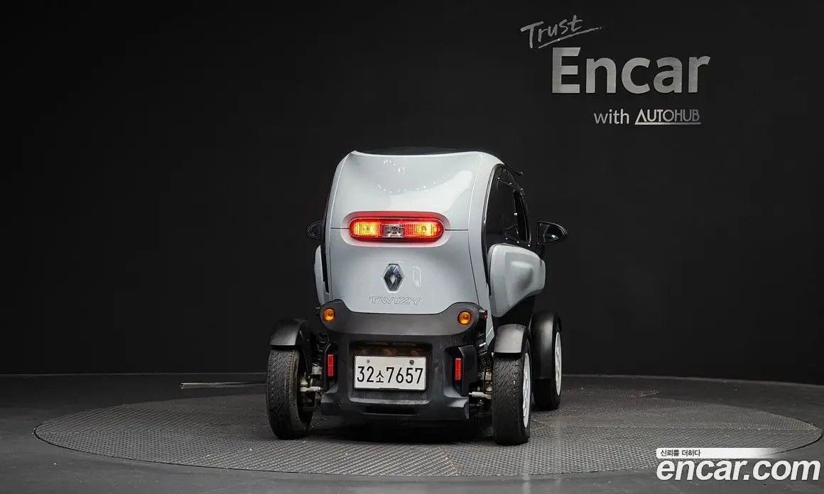 Renault (Samsung) Twizy 2020 0.1 автомат (гидро), фото 4
