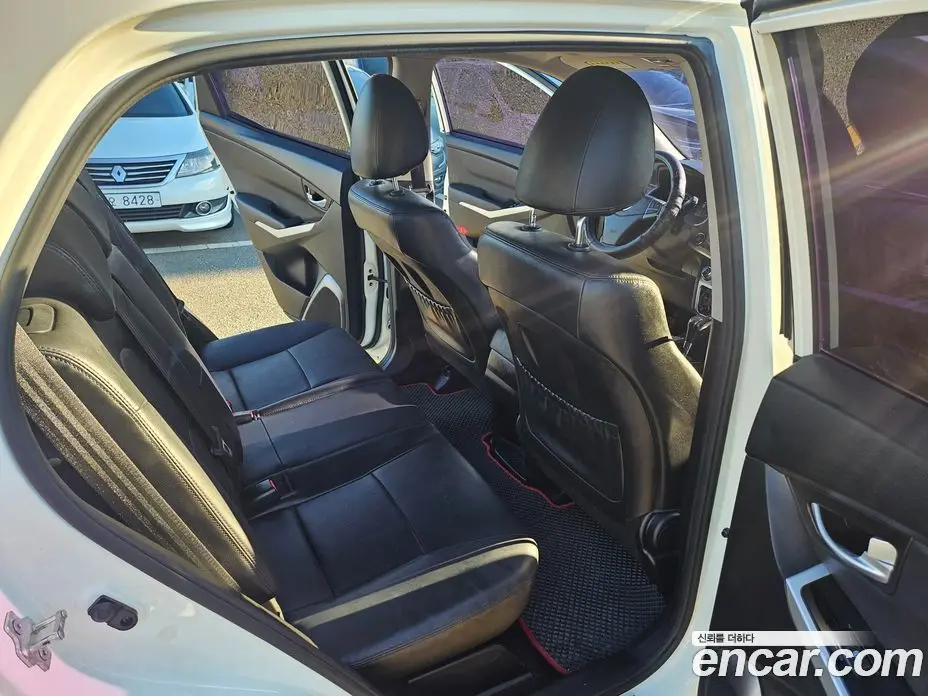 SsangYong Korando 2015 2.2 автомат (гидро), фото 12