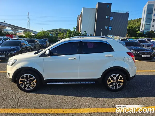 SsangYong Korando 2015 2.2 автомат (гидро), миниатюра 3