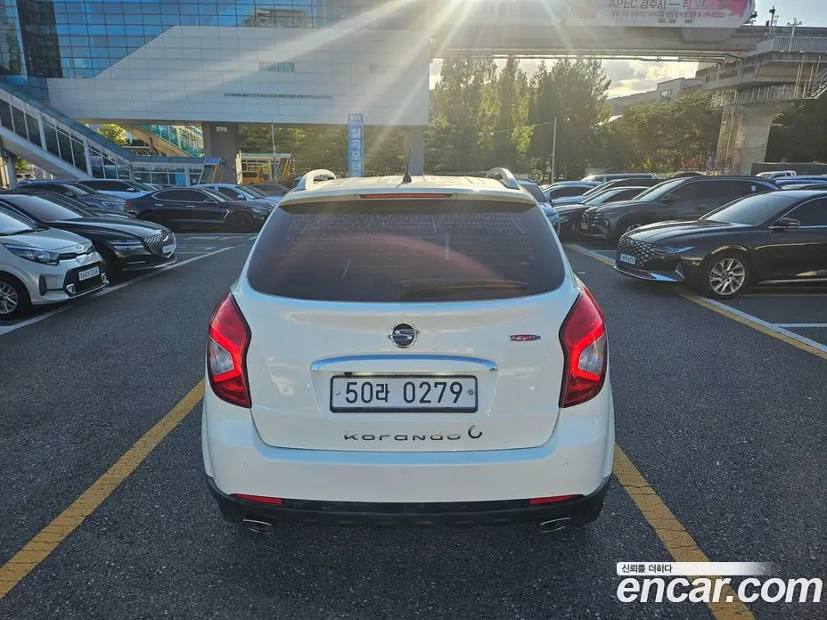 SsangYong Korando 2015 2.2 автомат (гидро), фото 5