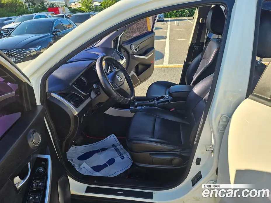 SsangYong Korando 2015 2.2 автомат (гидро), фото 9