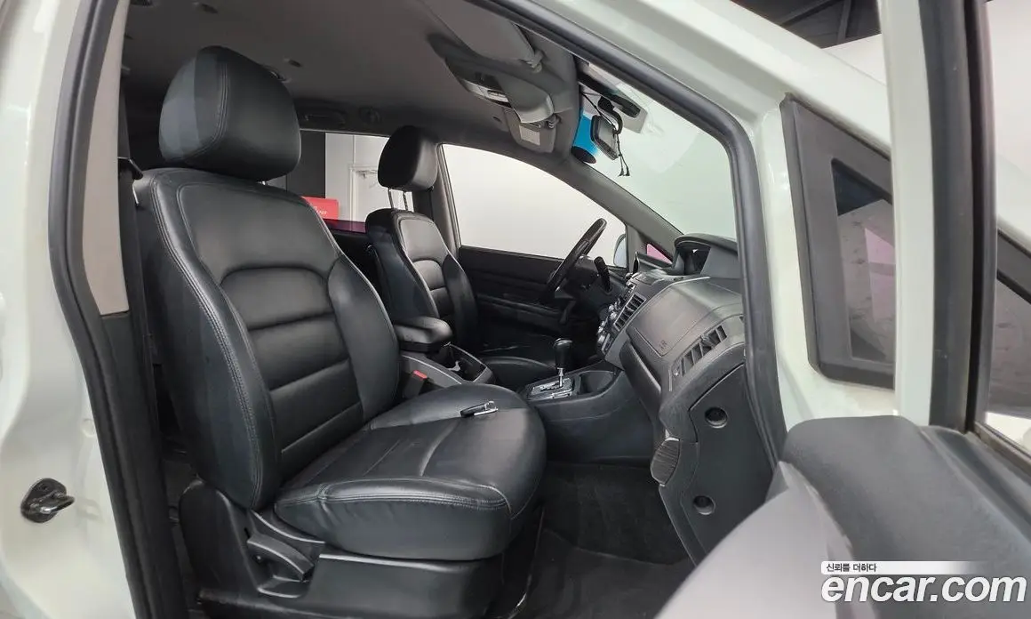 SsangYong Korando 2016 2.2 автомат (гидро), фото 10 SsangYong Korando 2016 2.2 автомат (гидро), фото 10