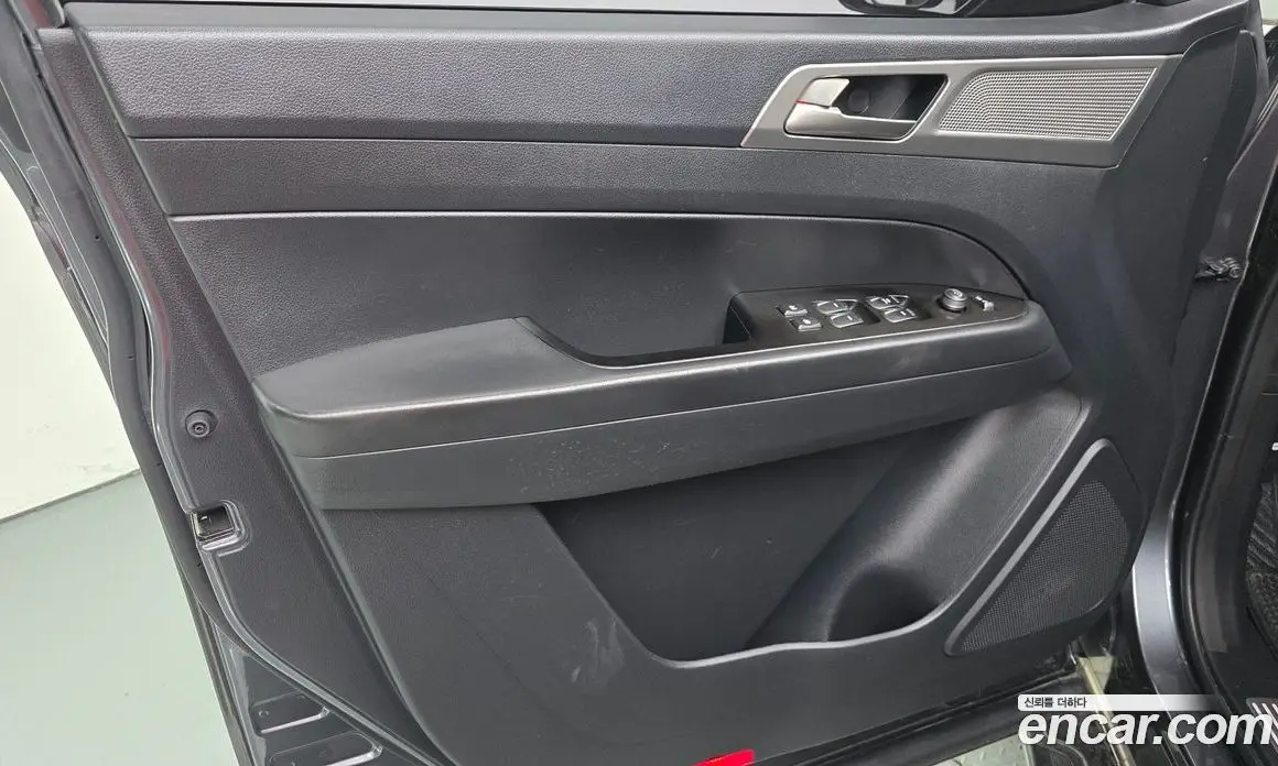 SsangYong Rexton 2018 2.2 автомат (гидро), фото 14