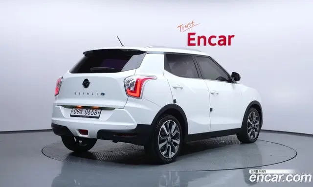 SsangYong TIBOLI, 2015, 142 342 км