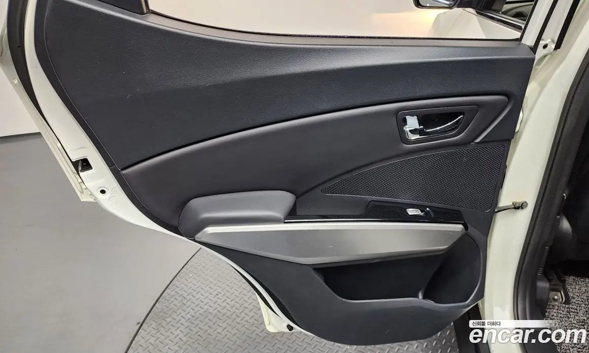 SsangYong TIBOLI 2015 1.6 автомат (гидро), фото 14