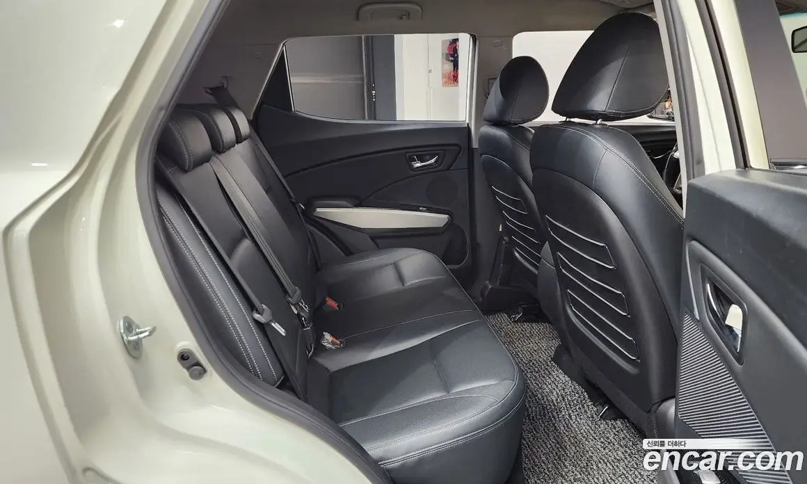SsangYong TIBOLI 2015 1.6 автомат (гидро), фото 17
