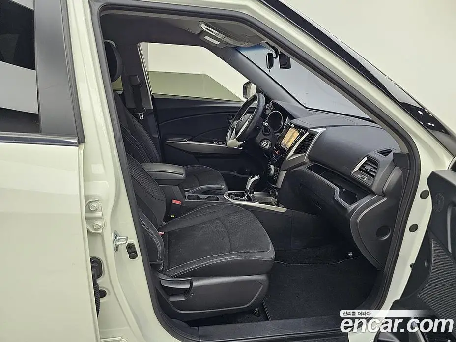 SsangYong TIBOLI 2016 1.6 автомат (гидро), фото 11