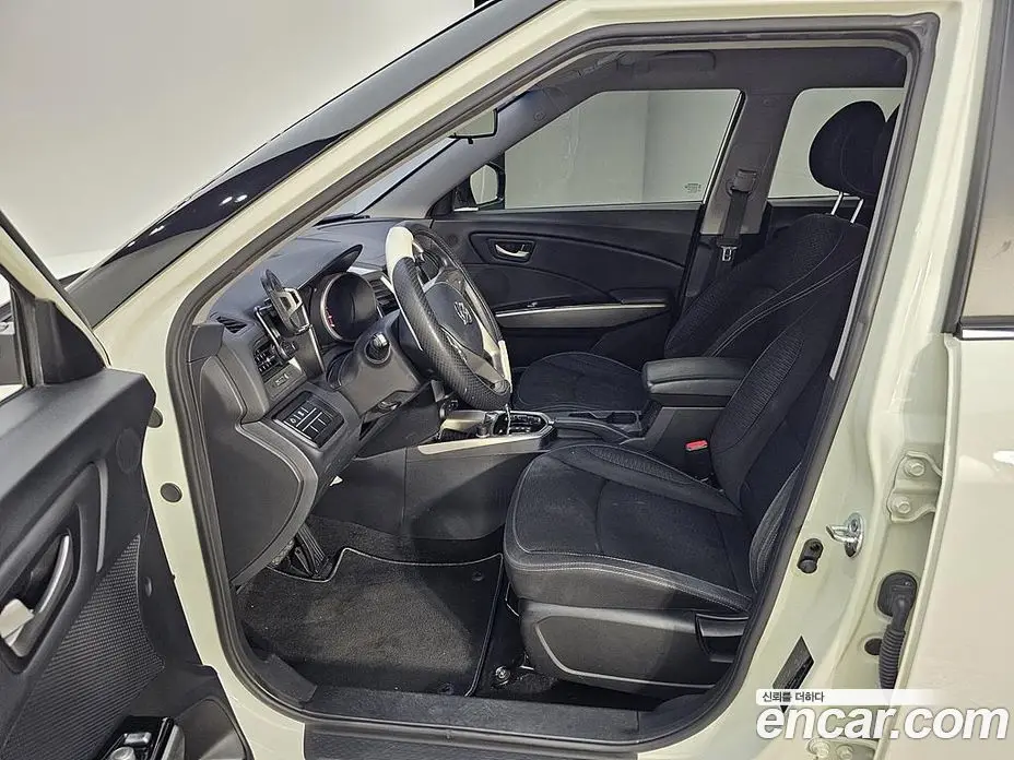 SsangYong TIBOLI 2016 1.6 автомат (гидро), фото 8