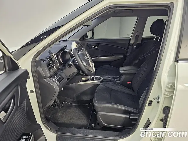 SsangYong TIBOLI 2016 1.6 автомат (гидро), миниатюра 8
