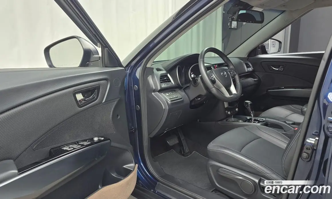 SsangYong TIBOLI 2018 1.6 автомат (гидро), фото 12