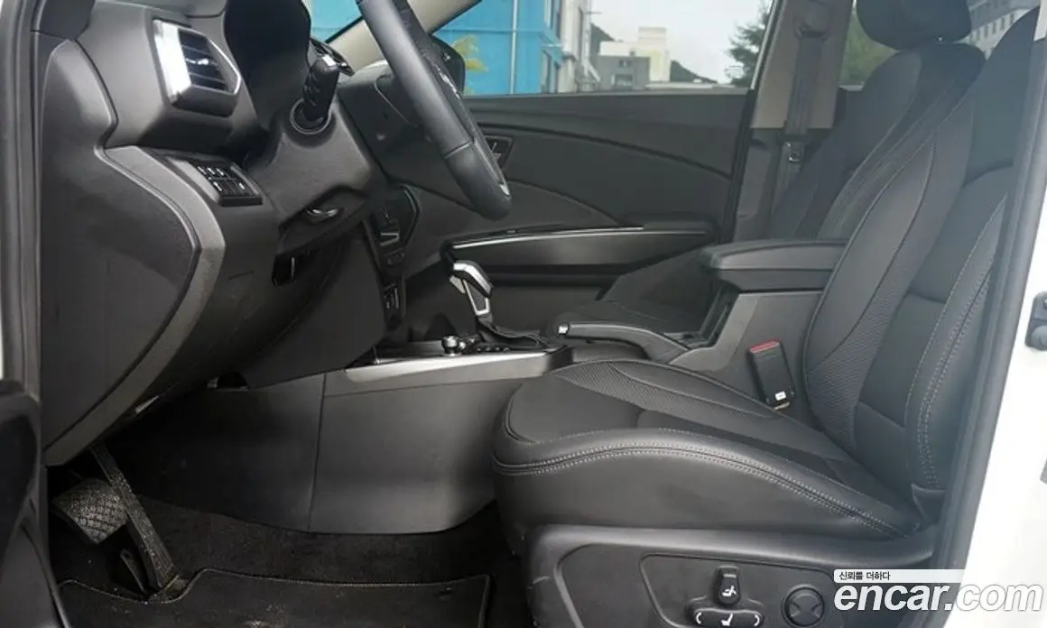 SsangYong TIBOLI 2026 1.6 автомат (гидро), фото 9 SsangYong TIBOLI 2026 1.6 автомат (гидро), фото 9