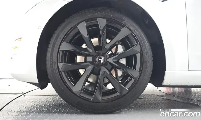 Tesla Model 3 2019 0.1 автомат (гидро), миниатюра 5