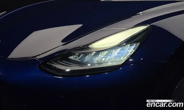 Tesla Model 3 2020 0.1 автомат (гидро), миниатюра 8