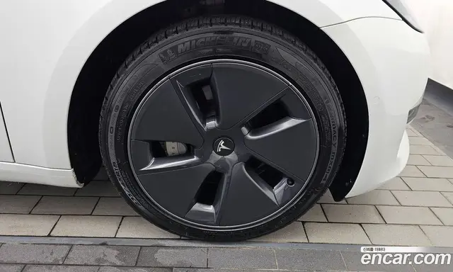 Tesla Model 3 2022 0.2 автомат (гидро), миниатюра 7