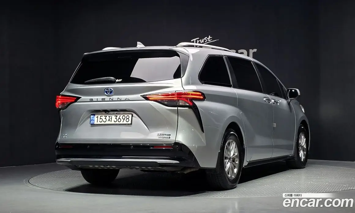 Toyota Sienna 2022 2.5 автомат (гидро), фото 1 Toyota Sienna 2022 2.5 автомат (гидро), фото 1