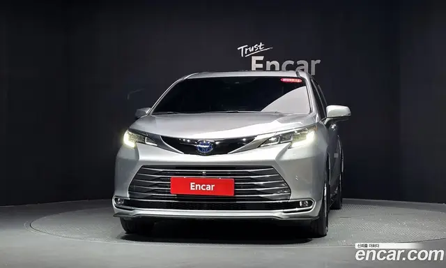 Toyota Sienna 2022 2.5 автомат (гидро), миниатюра 2 Toyota Sienna 2022 2.5 автомат (гидро), миниатюра 2