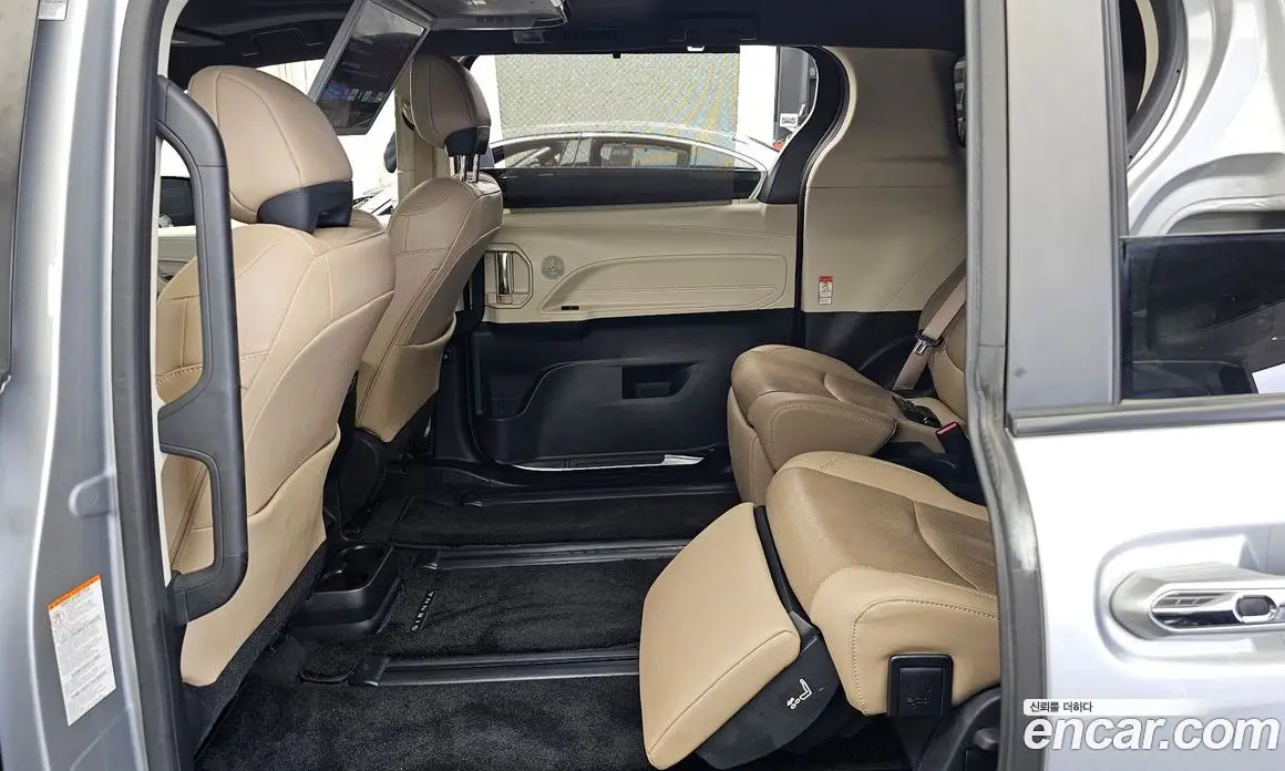Toyota Sienna 2022 2.5 автомат (гидро), фото 15 Toyota Sienna 2022 2.5 автомат (гидро), фото 15